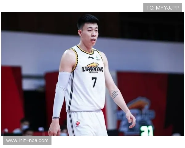 张镇麟第三节连续暴扣，一度帮助上海队缩小分差